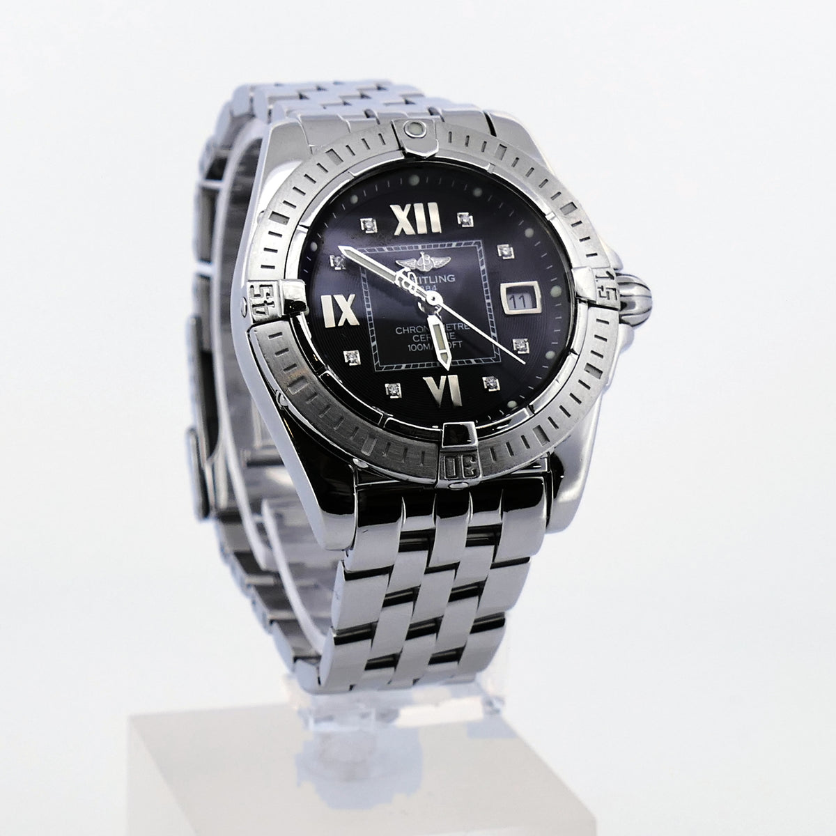 Breitling Cockpit Lady A71356 von der Gegenseite mit Krone und drehbarer Lünette mit vier Reitern