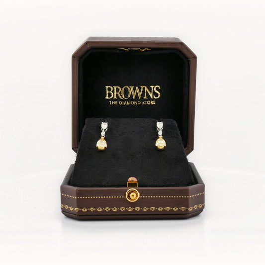 Ohrhänger in 750 Gold mit zwei natürlichen gelben Diamanten im Tropfenschliff, 2,03 ct Fancy Intense Yellow, Juwelier Reinecke Hildesheim