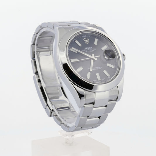 Rolex Datejust II 116300 mit schwarzem Zifferblatt, glatter Lünette und Oyster Band