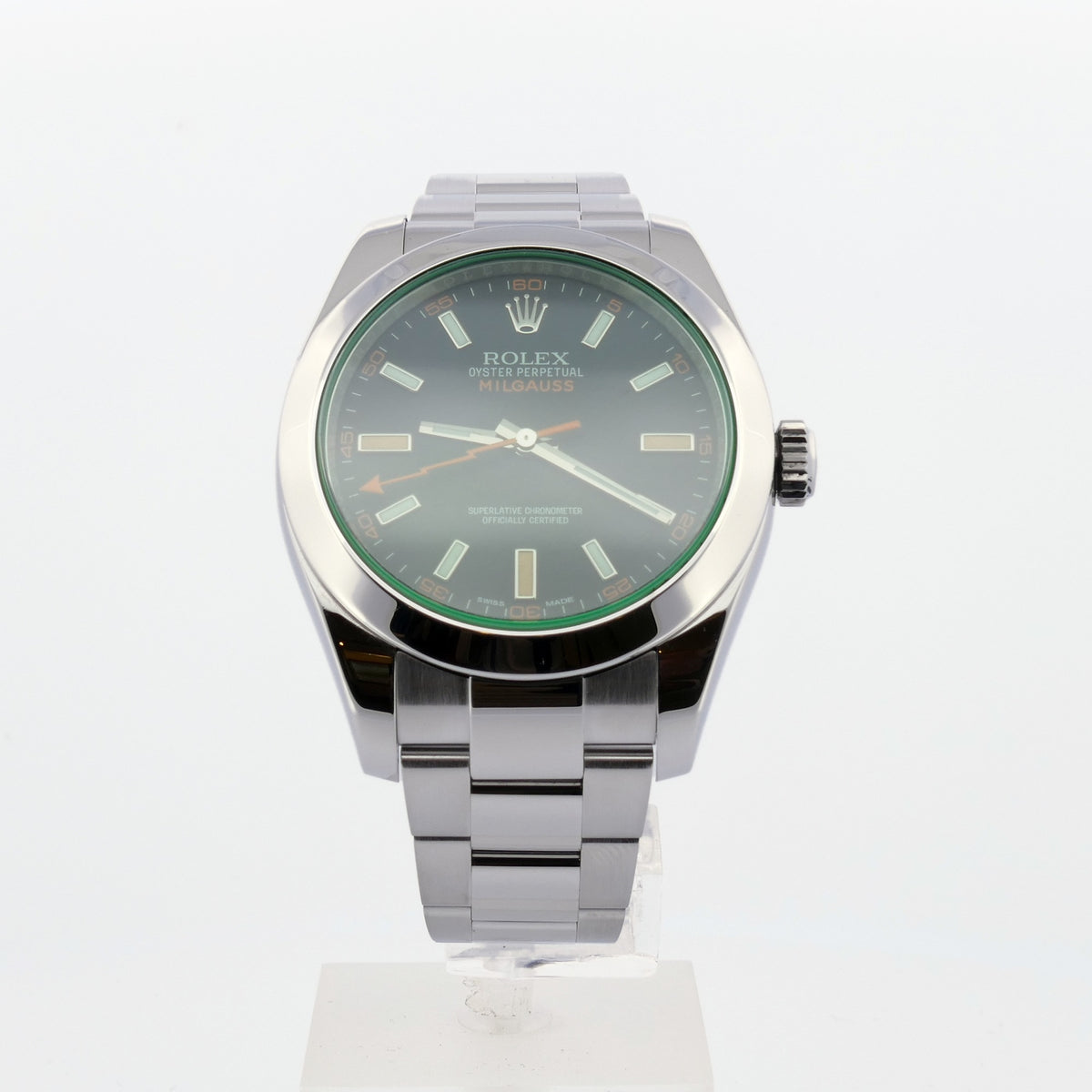 Rolex Milgauss 116400GV Frontalansicht, Zifferblatt mit grünem Glas und Oyster Band