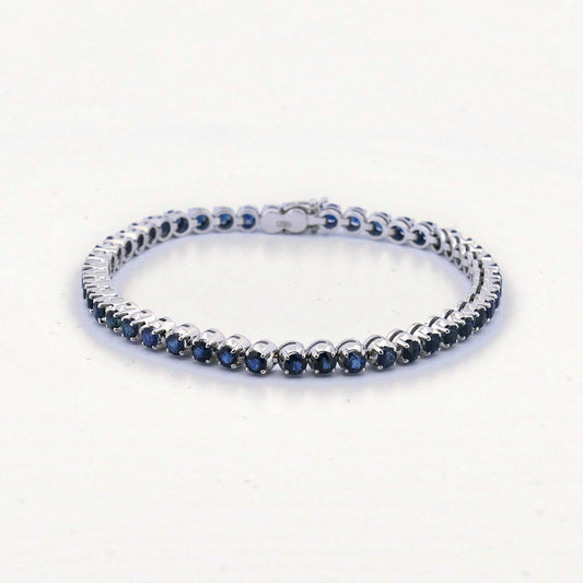 Tennisarmband 750 Weißgold mit 47 Saphiren, ca. 6,0 ct, 19 cm